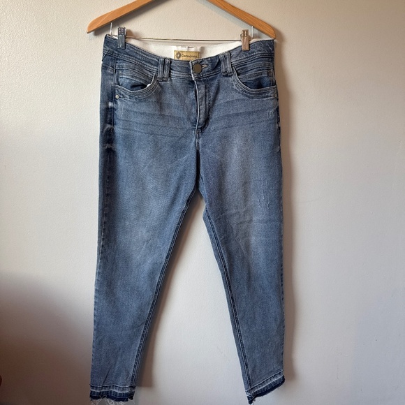 Democracy, ab technology distressed, unfinished hem skinny jeans - Picture 1 of 7
